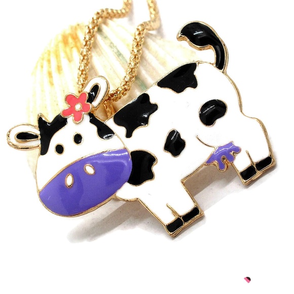 Darling Enamel Cow Pendant Brooch NWT- - Picture 2 of 3